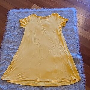 Daisy island womens soft yellow tshirt dress with button down back size medium